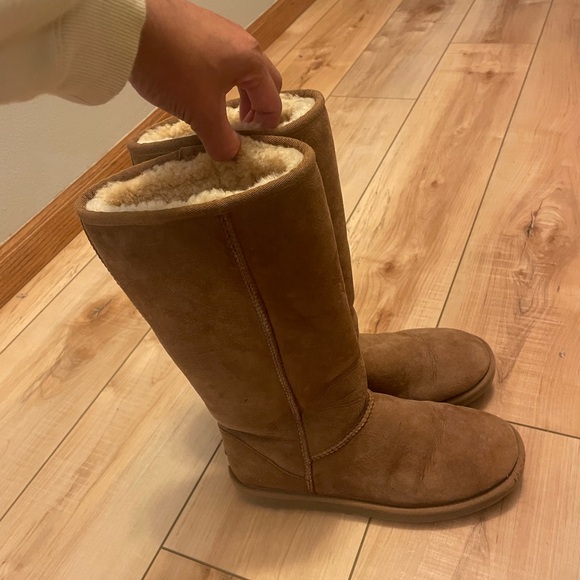 Ugg Classic Tall Boot - Picture 1 of 6